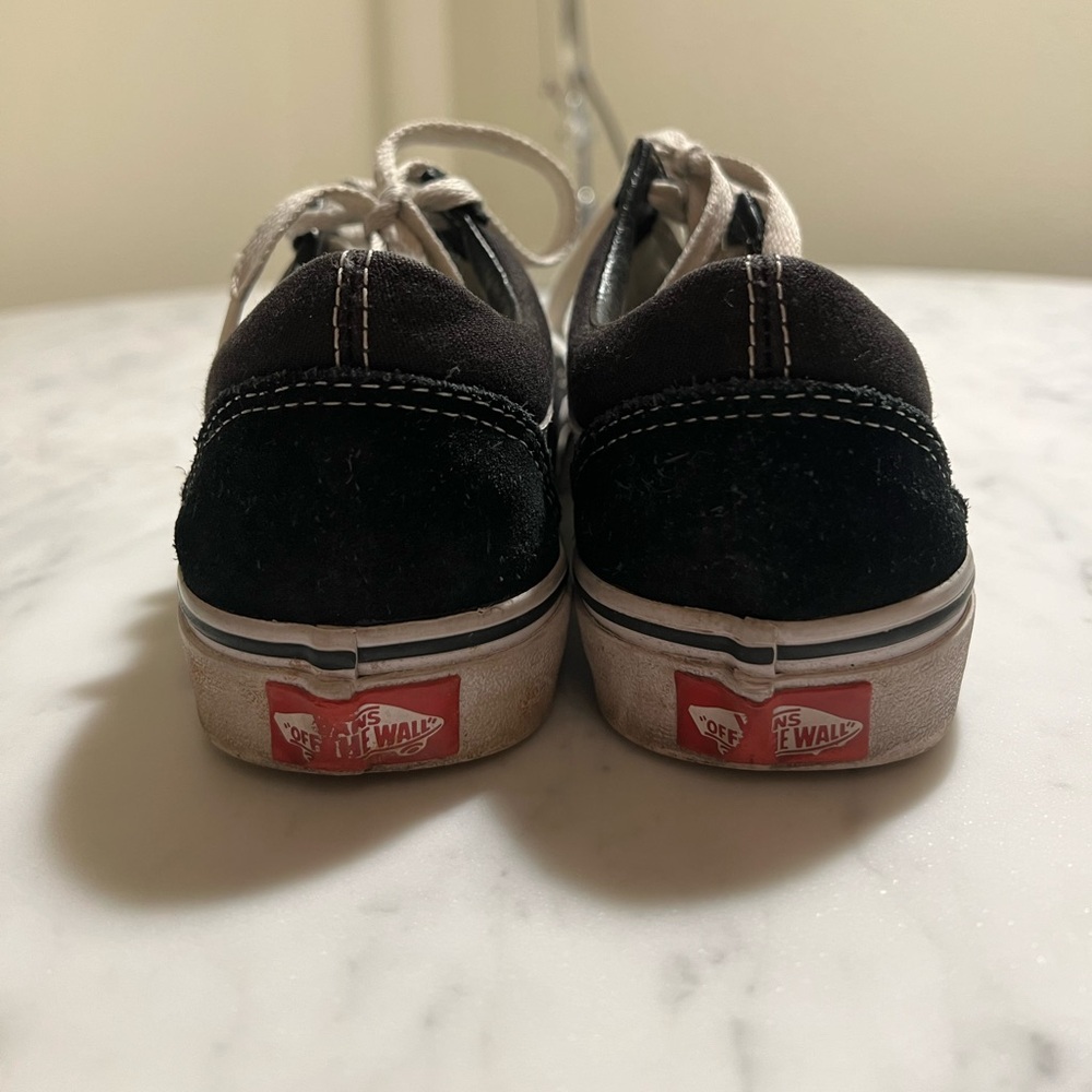Vans - Picture 7 of 7